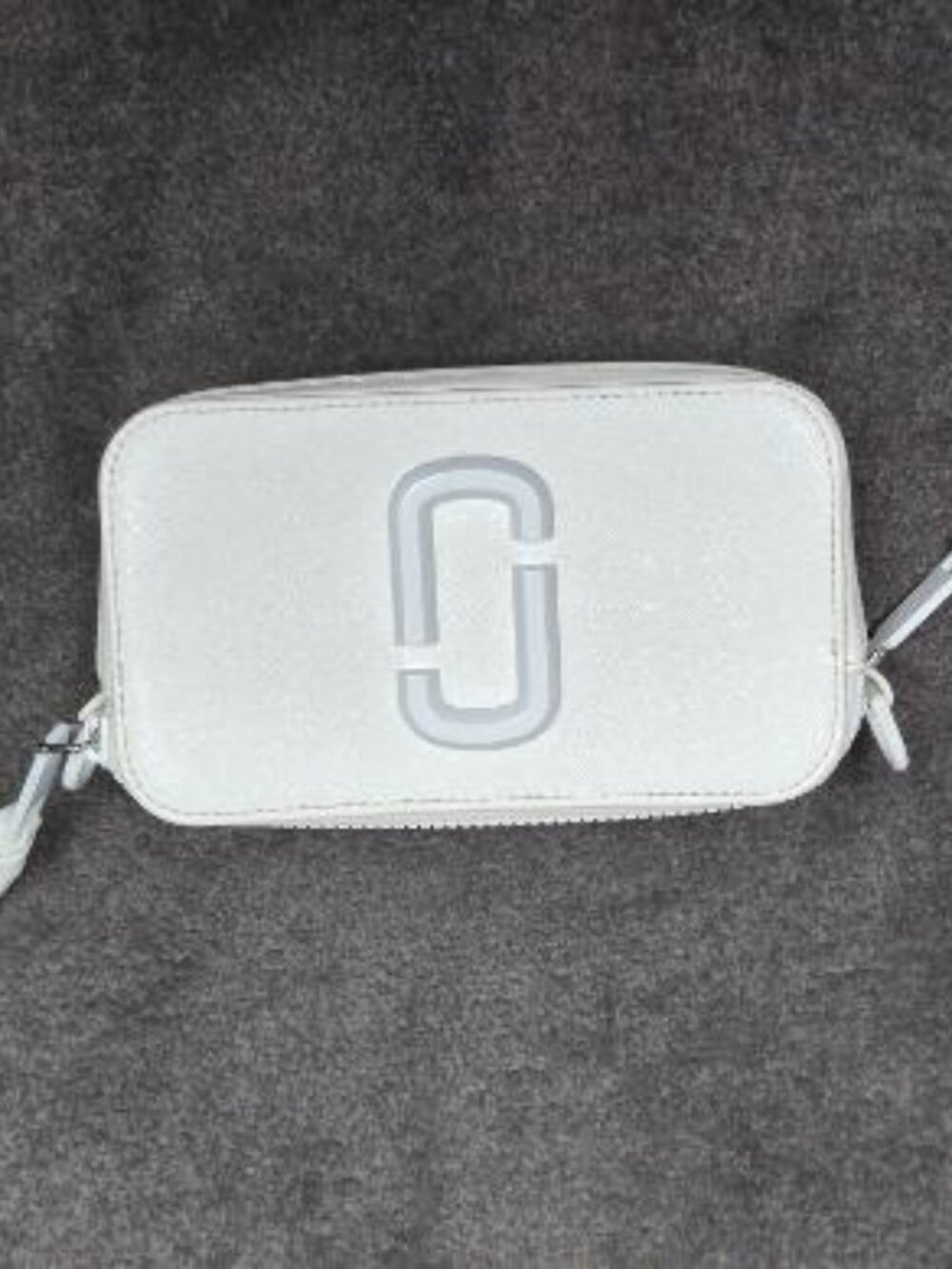 MARC JACOBS WHITE SNAPSHOT BAG